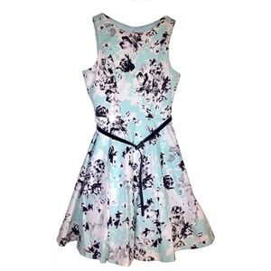 Perfect Tea Dress Small